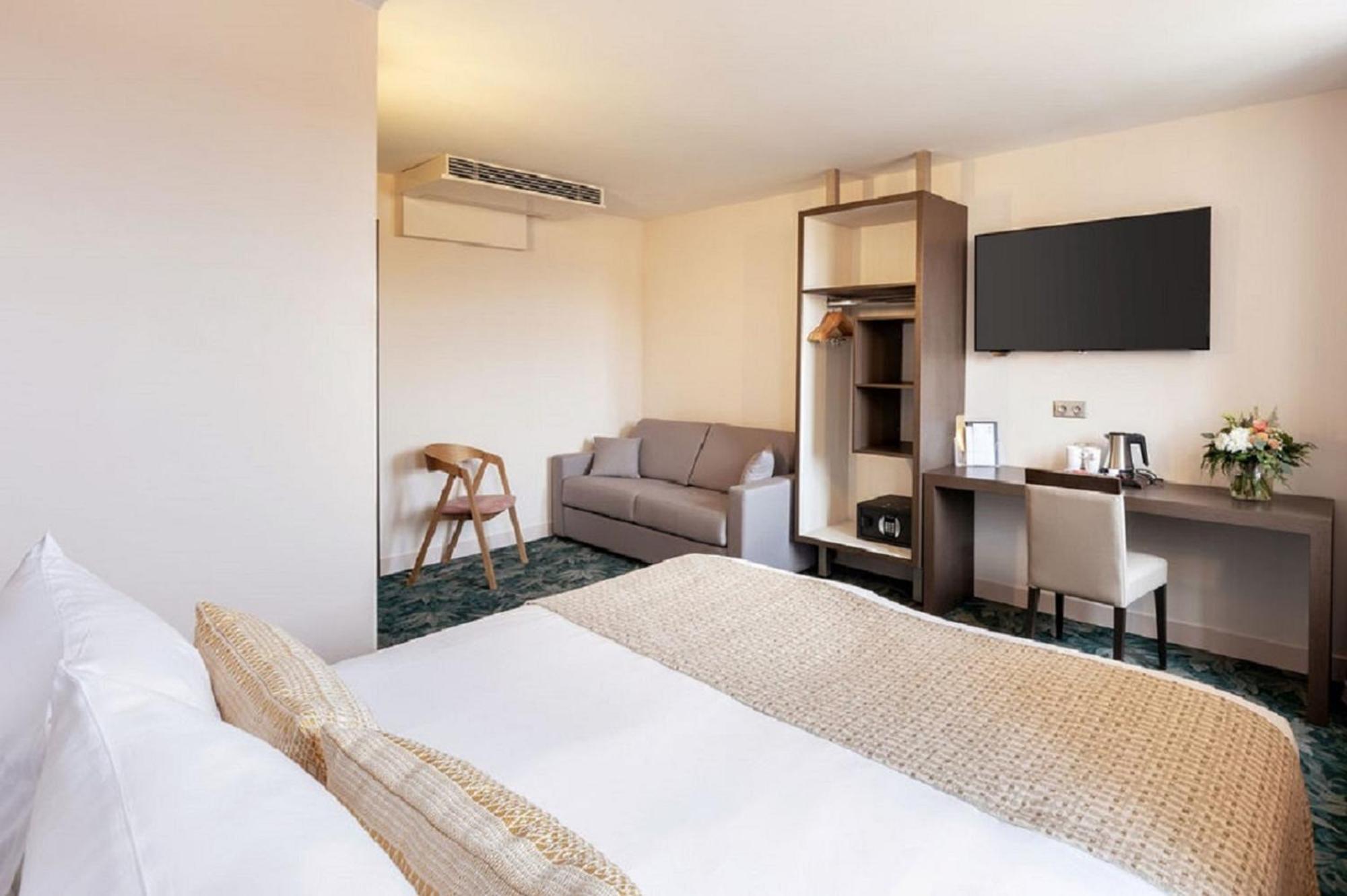 Western Centre Gare Hotel 4*